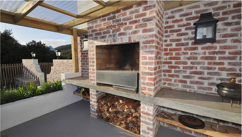 To Let 4 Bedroom Property for Rent in Keurbooms River Western Cape